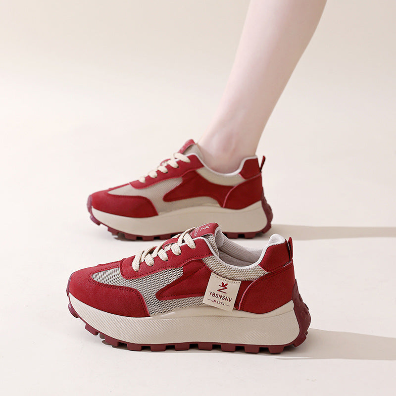 Damen Sportliche Sneaker mit atmungsaktiven Mesh-Einsätzen und dämpfender Sohle Echo Archiv