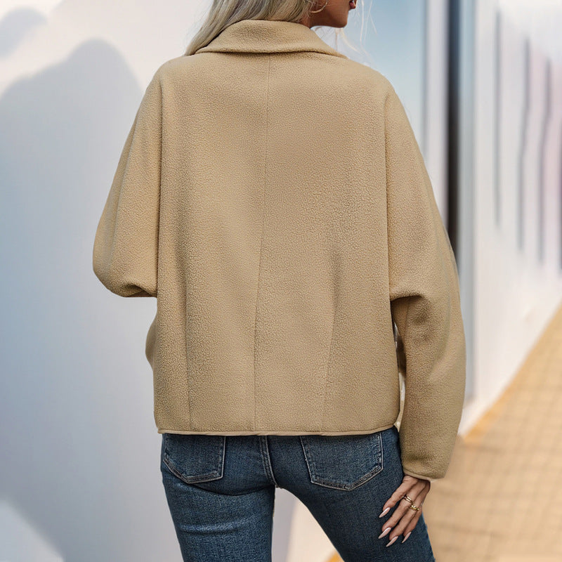 Damen Kurz geschnittene Teddy‑Fleece Jacke mit Knebelverschlüssen Echoarchiv