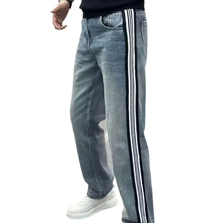Herren Jeans mit seitlichen Streifen Echoarchiv