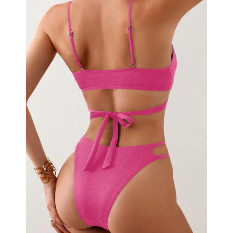Damen Triangel-Bikini mit raffiniertem Wickeldesign und modischen Cut-Out-Details Echo Archiv