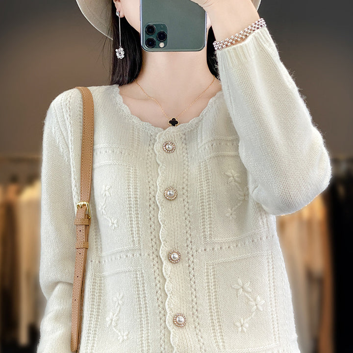 Damen Verzierter Strickcardigan mit Perlenknöpfen und Ajour‑Stickerei Echoarchiv