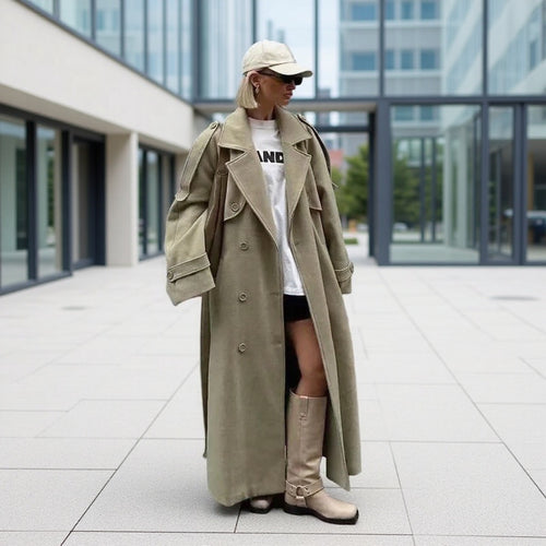 Damen Oversize-Langmantel im Trenchcoat‑Stil mit doppelreihiger Knopfleiste und Schulterklappen Echo Archiv