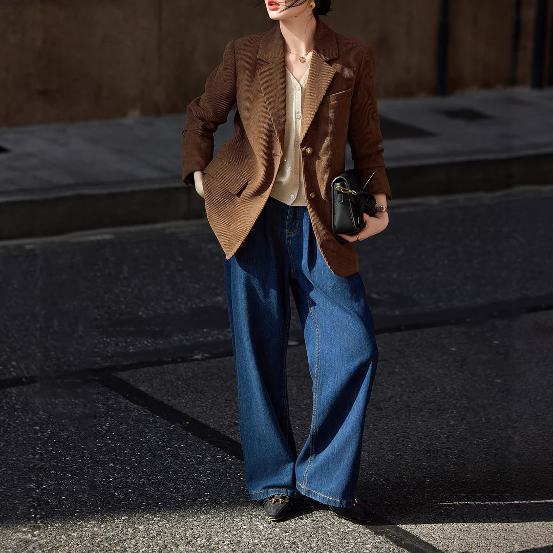 Damen modischer Cordblazer Echoarchiv