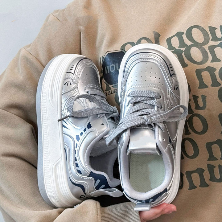 Damen Moderne Plateau-Sneaker mit metallic-Optik und dämpfender EVA-Zwischensohle – Névara