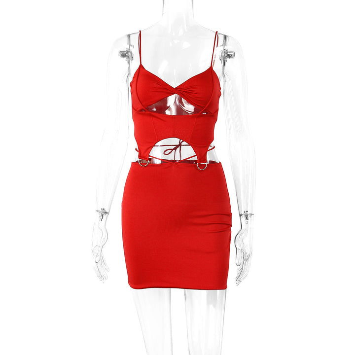 Damen Figurbetontes Cut-Out Kleid mit zarten Trägern und Ringdetails Echo Archiv