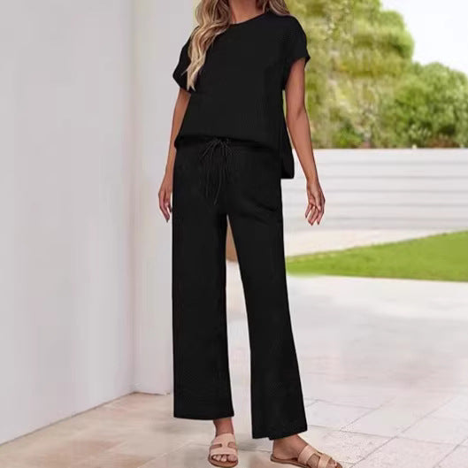 Damen lässiges Zweiteiler-Set mit hochgeschnittener Hose und lässigem Oberteil Echo Archiv