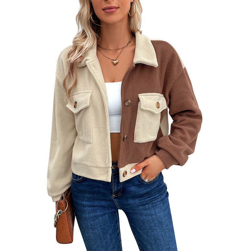 Damen Gekürzte Teddyjacke mit farbblockierten Ärmeln und Brusttaschen Echoarchiv