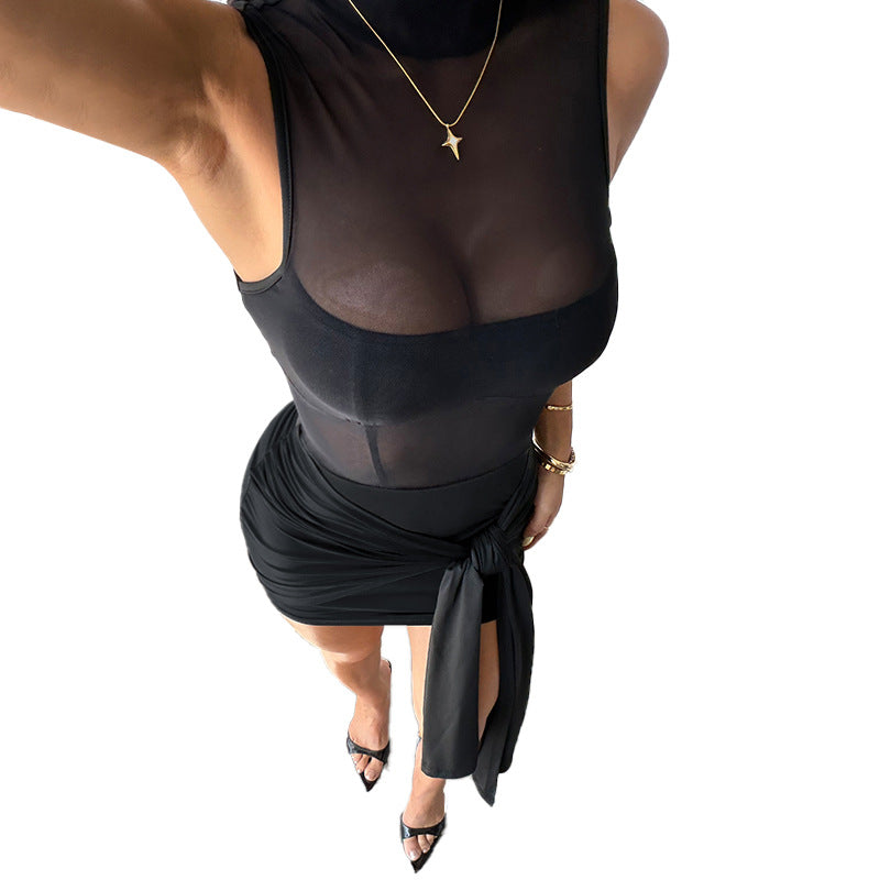 Damen Figurumspielendes Mini-Kleid mit raffinierten Drapierungen Echo Archiv