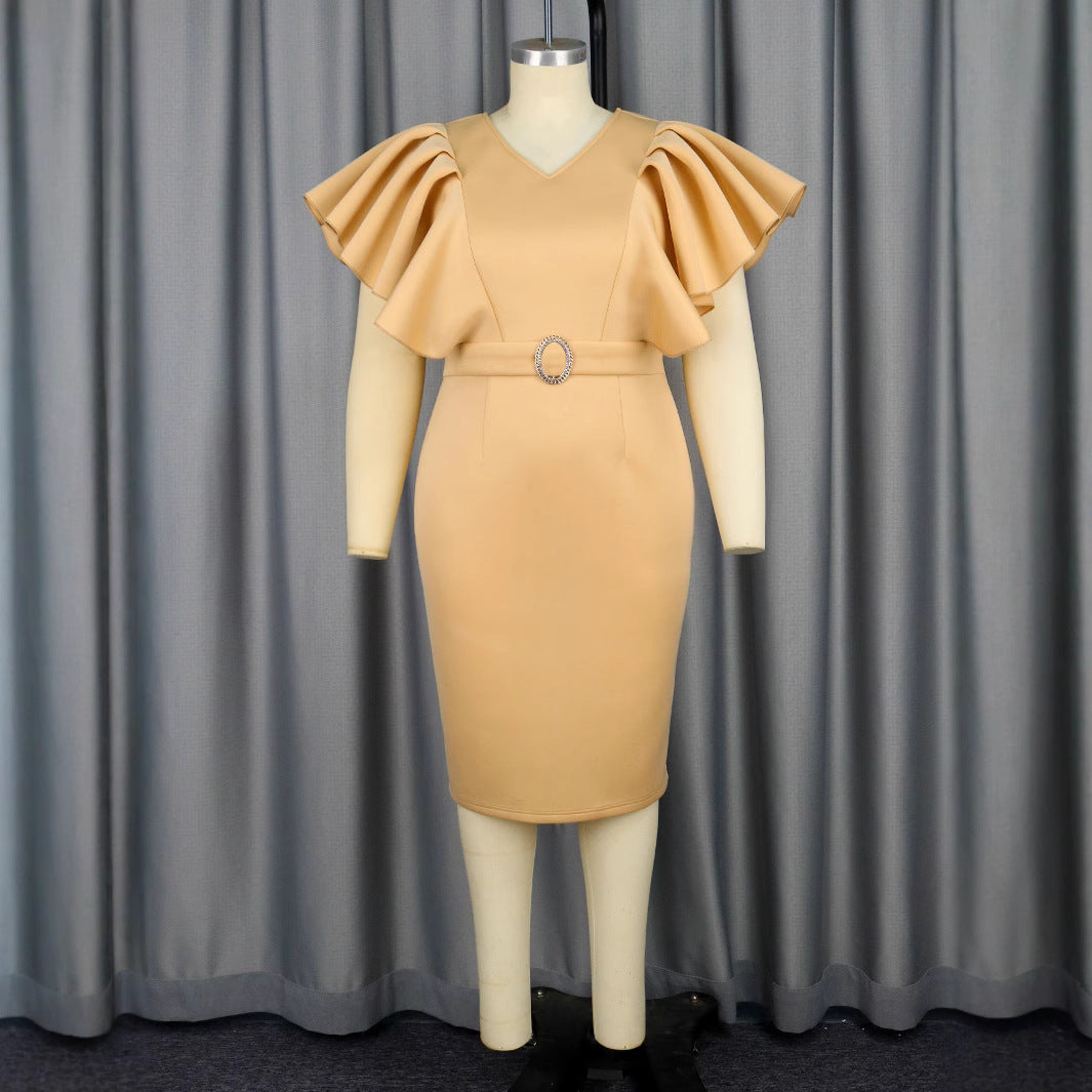Damen figurbetontes Kleid mit voluminösen Rüschenärmeln und Taillengürtel Echo Archiv