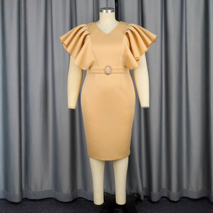 Damen figurbetontes Kleid mit voluminösen Rüschenärmeln und Taillengürtel Echo Archiv