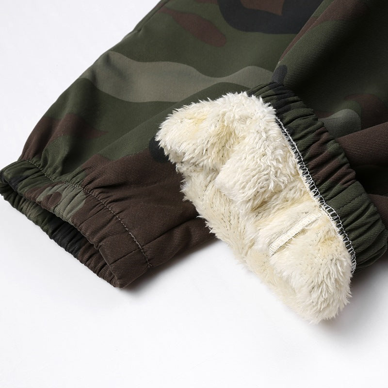 Herren Gefütterte Cargo-Jogginghose im Camouflage‑Militärlook Echoarchiv