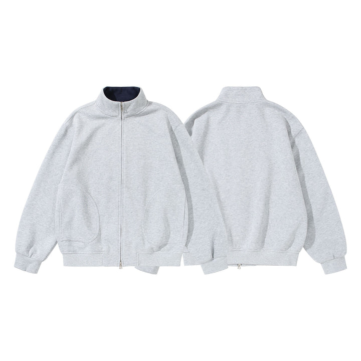 Unisex Oversize Sweatjacke mit Stehkragen, zweiseitigem Reißverschluss und markanten Halbrundtaschen Echoarchiv