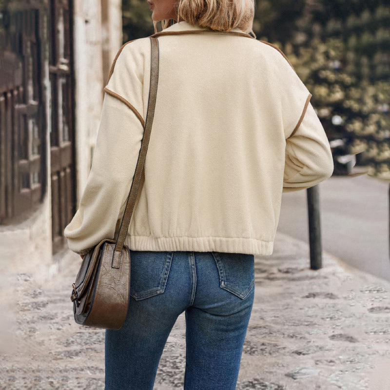 Damen Kurzjacke aus Teddy-Fleece mit Stehkragen, Kontrastpaspel und Reißverschluss Echoarchiv