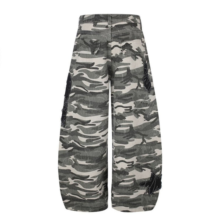 Damen Weite Camouflage‑Palazzo‑Hose mit Ballon‑Saum und dekorativen Stickdetails Echoarchiv