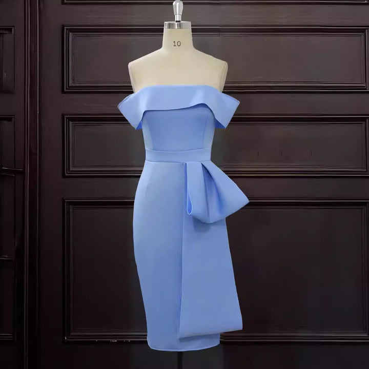 Damen Elegantes Off-Shoulder Kleid mit dekorativem Rüschensaum und asymmetrischem Detail Echo Archiv