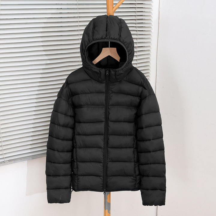 Damen ultraleichte Steppkurzjacke mit Thermo-Isolierung, ergonomischer Kapuze und packbarem Design – Célinea
