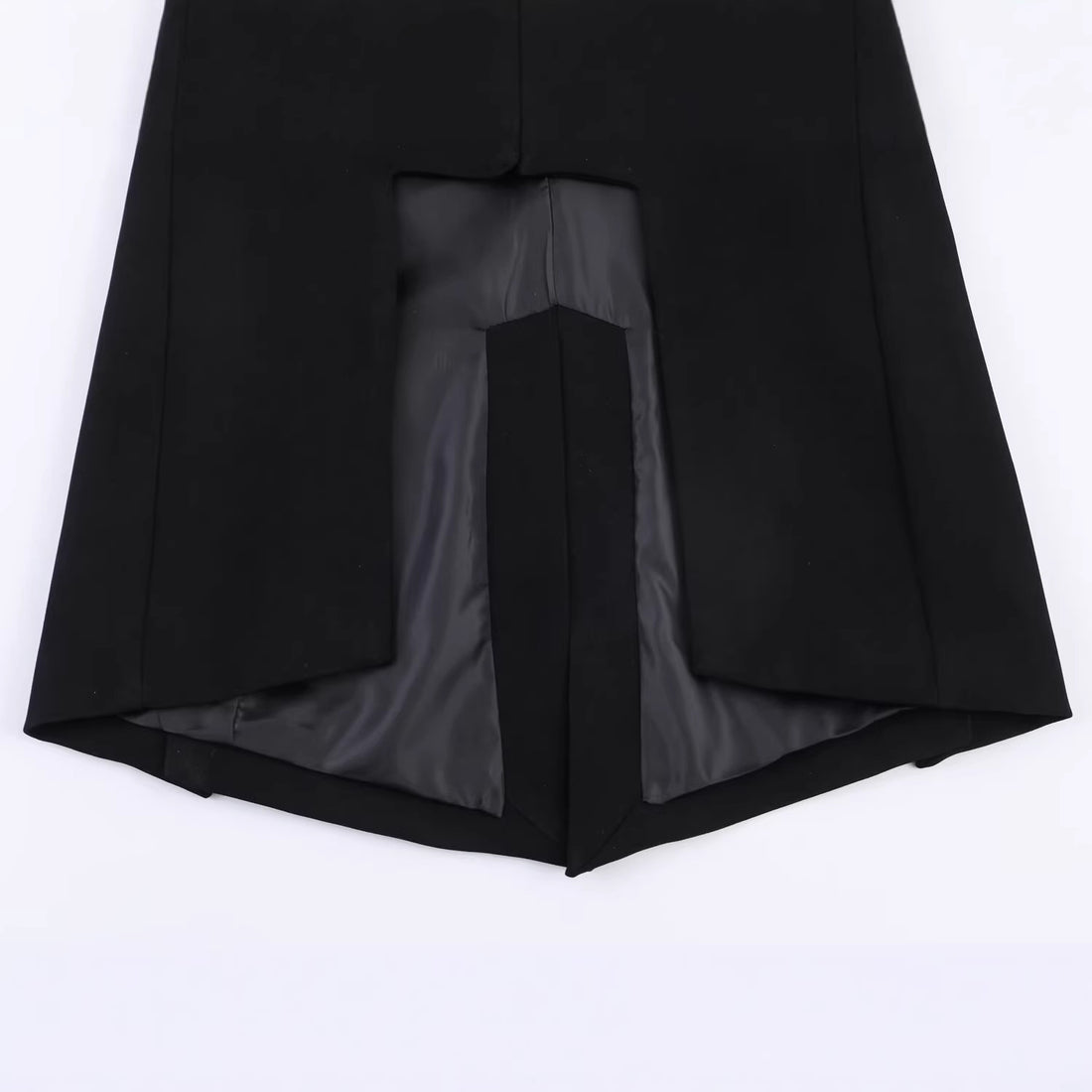Damen Zweireihiger Blazer mit Schwalbenschwanz‑Saum und Cut‑Out‑Detail Echo Archiv
