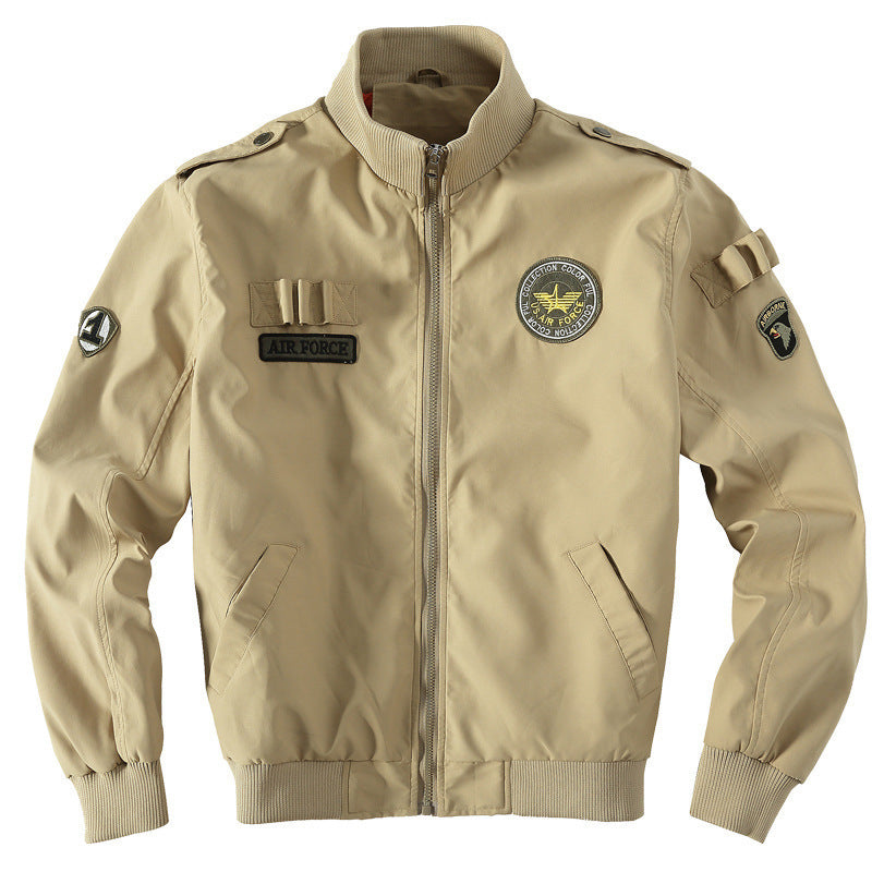 Herren Militärinspirierte Bomberjacke mit Aufnähern, Stehkragen & Reißverschluss Echoarchiv