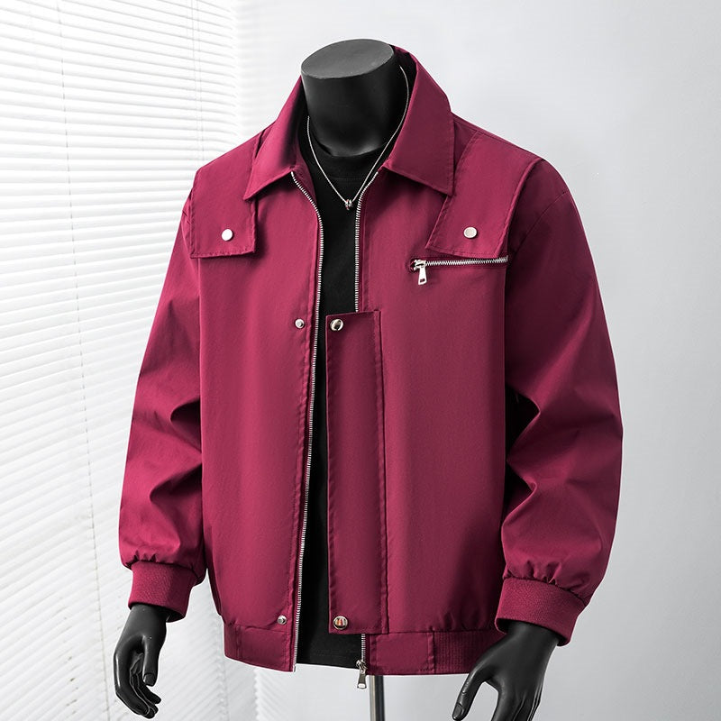 Herren Leicht wattierte Bomber-Coachjacke mit verdeckter Druckknopfleiste, Zipper-Brusttasche & gerippten Bündchen Echoarchiv