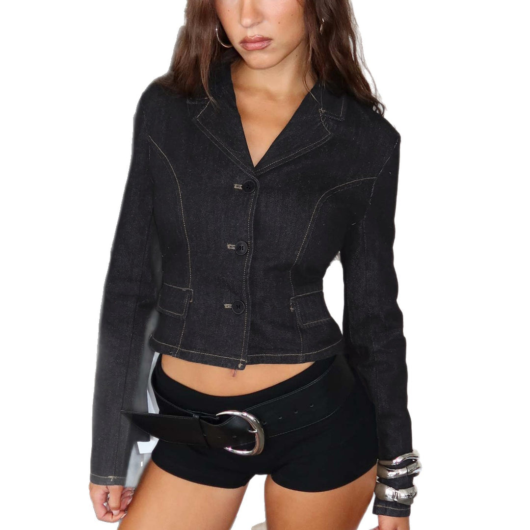Damen Kurzblazer tailliert mit Ziernähten und Pattentaschen – Valéne
