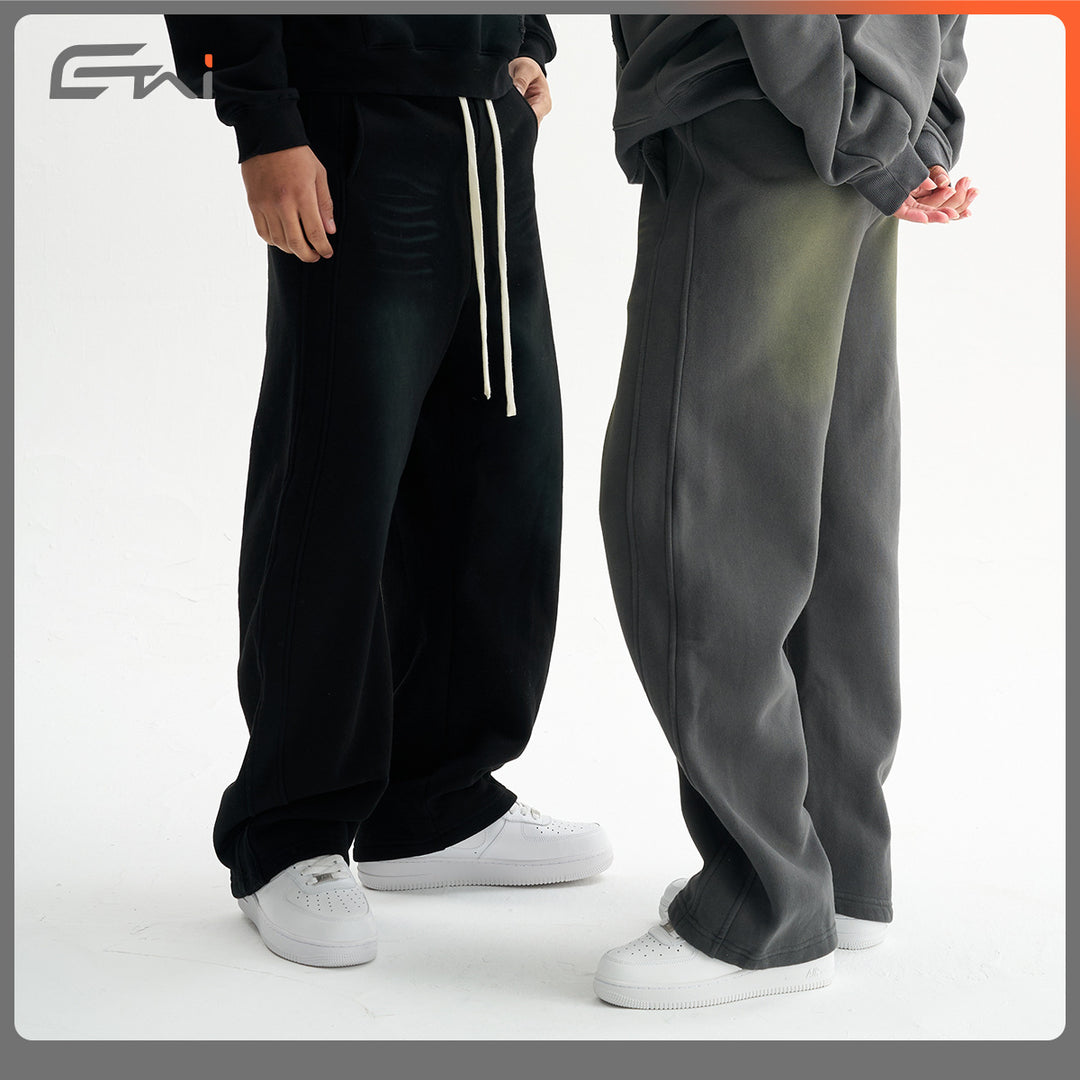 Herren Baggy-Sweathose mit tiefer Schrittpartie, kontrastierenden Ziernähten und extra langen Kordeln Echo Archiv