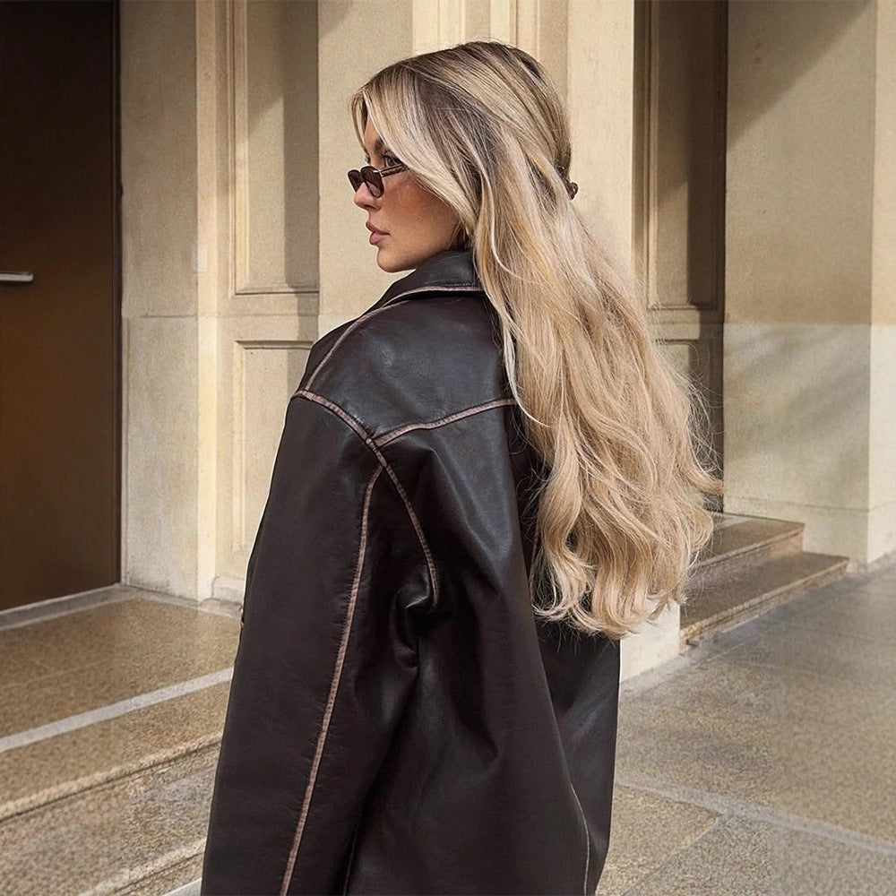 Damen Kurze Lederimitatjacke im Aviator-Look mit kontrastierenden Ziernähten Echoarchiv