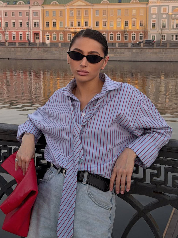 Damen Gestreifte Hemdbluse mit integriertem Schlipsdetail & Oversize-Schnitt Echoarchiv