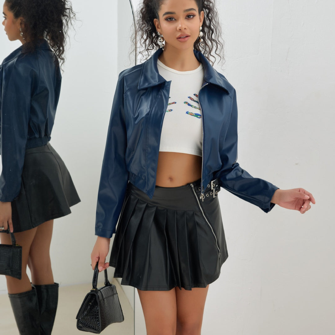 Damen Kurz geschnittene Kunstlederjacke mit Hemdkragen, Reißverschluss und elastischem Saum – Célinea
