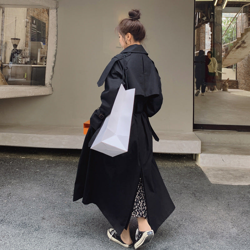 Damen Oversize-Trenchcoat mit Taillengürtel, doppelter Knopfleiste und Sturmklappe – Montévia