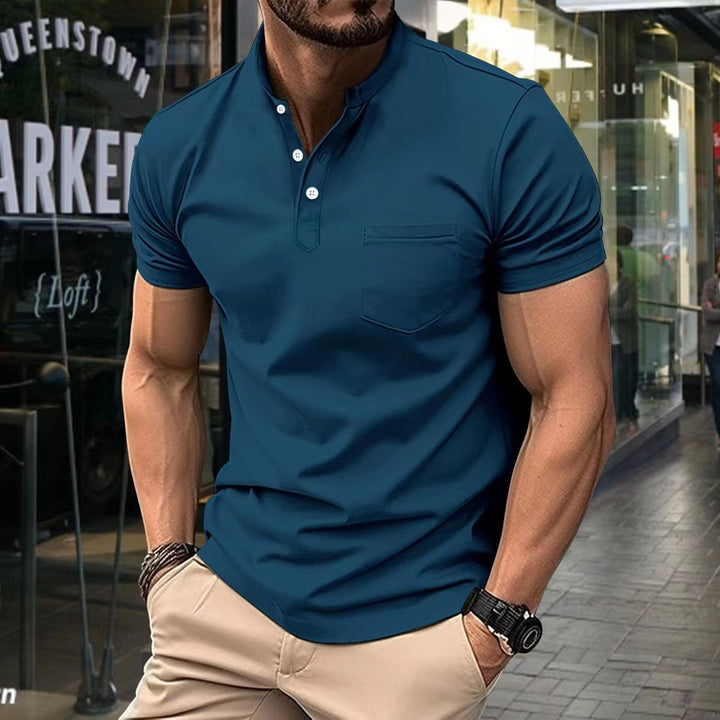 Herren Polohemd mit modernem Stehkragen und Brusttasche Echoarchiv