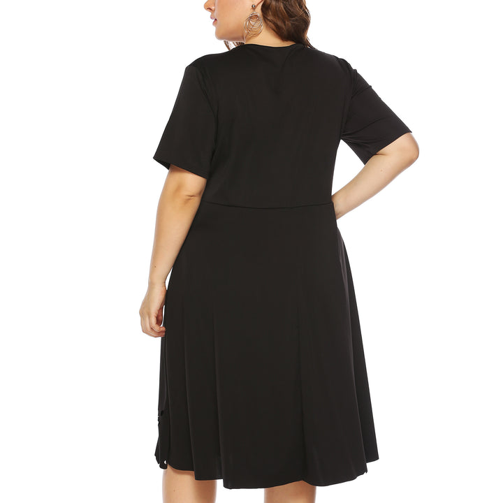 Damen elegantes Kleid mit durchbrochenem Kragen und wellenförmigem Saum Echo Archiv