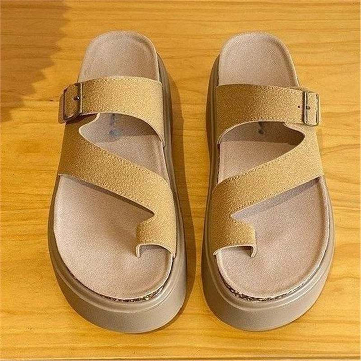 Damen Plateau-Sandalen mit Zehensteg, Kork‑Fußbett und verstellbarer Schnalle – Sorelia