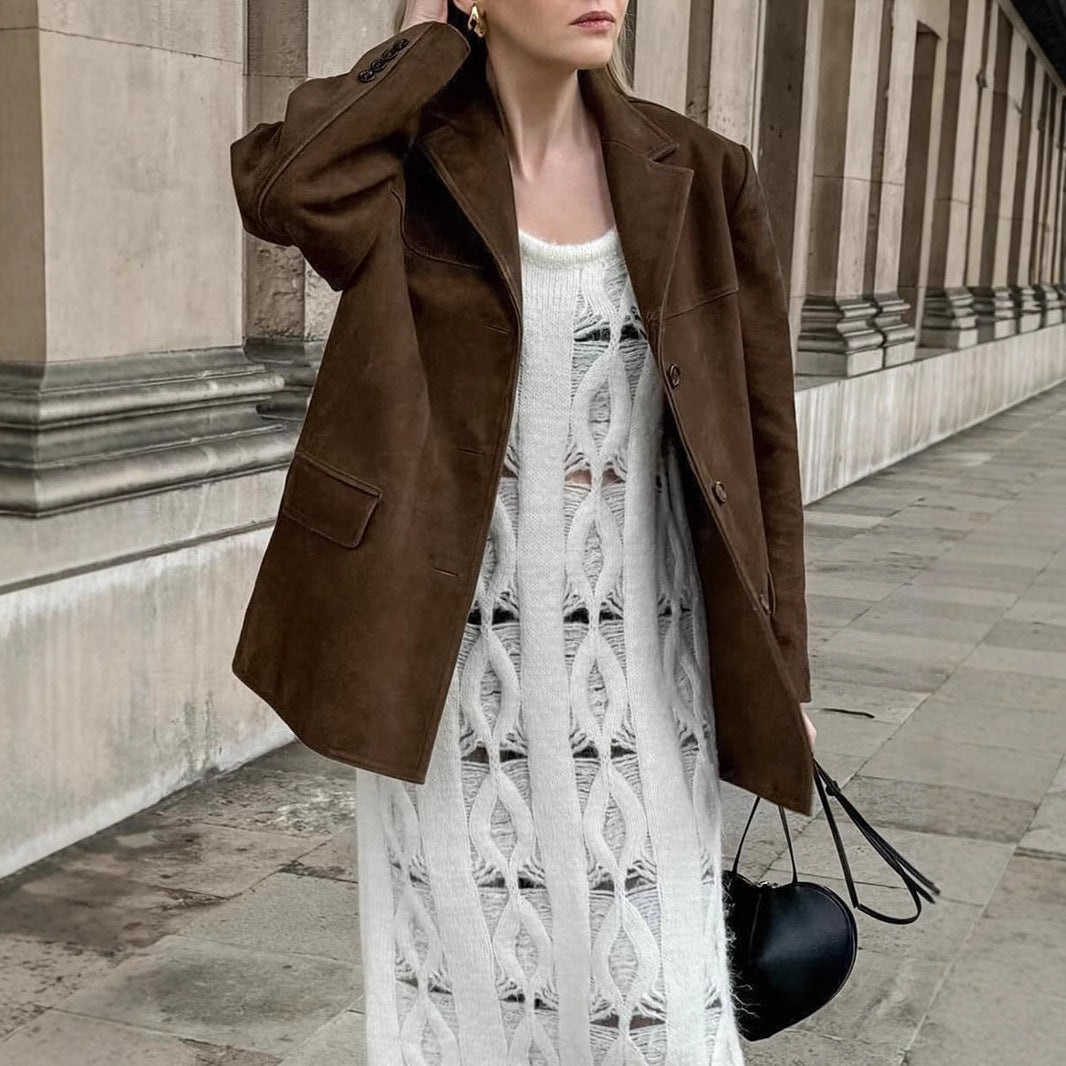 Damen Modische Wildlederjacke mit eleganten Details – Célinea