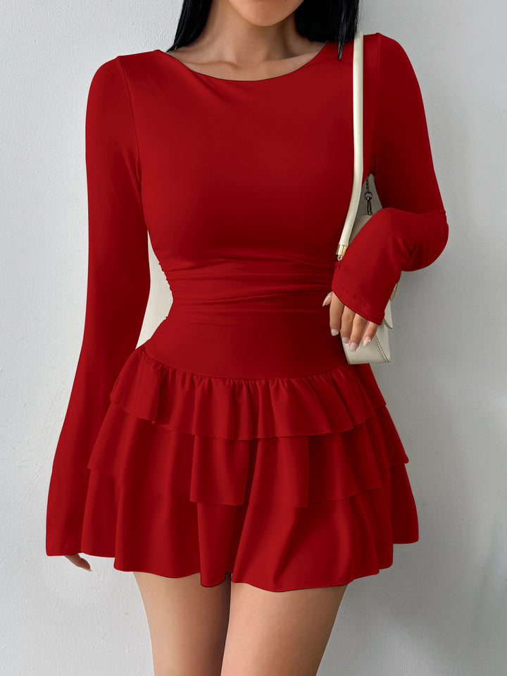 Damen verspieltes Mini-Kleid mit Rüschendetails und langen Ärmeln Echo Archiv