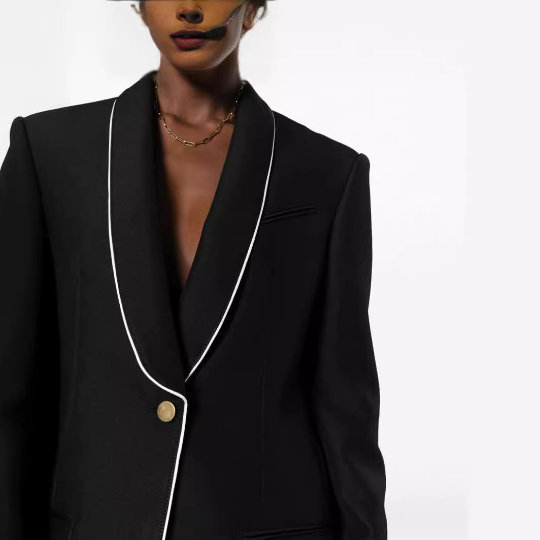 Damen Oversize-Blazer im Smokingstil mit kontrastierender Paspelierung und Ein-Knopf-Front Echoarchiv