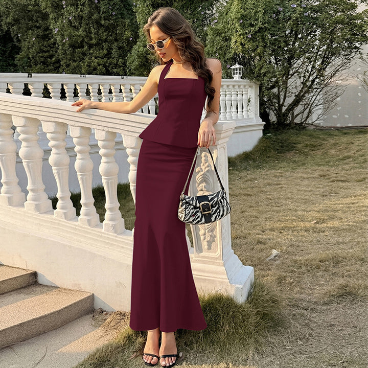Damen Elegantes Maxikleid mit schmalem Schnitt und quadratischem Ausschnitt Echo Archiv