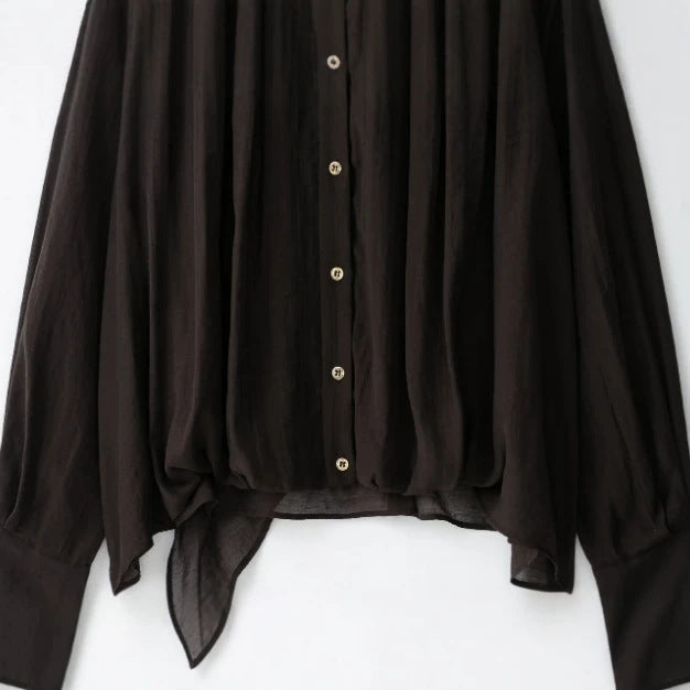 Damen Locker fallende Chiffon‑Bluse mit Schalkragen, Knopfleiste und Ballonärmeln Echo Archiv