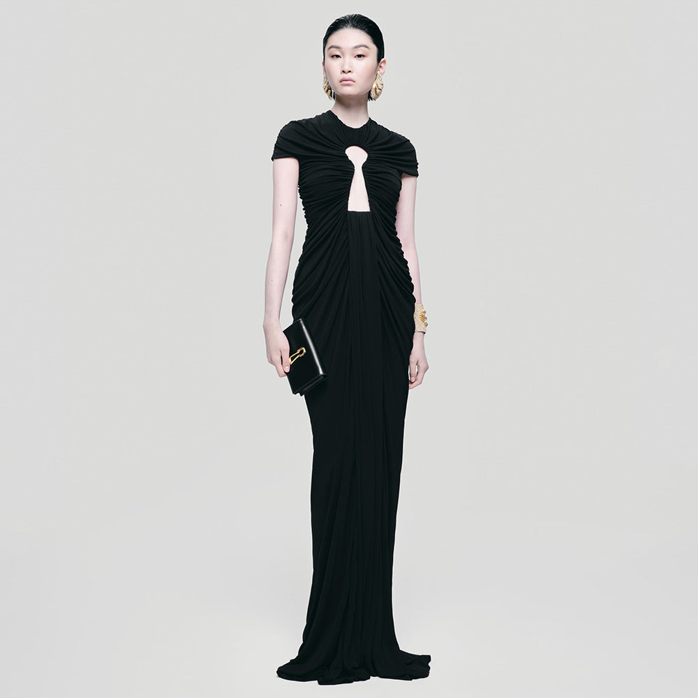 Damen glamouröses Abendkleid mit raffinierten Drapierungen und Schlitz Echo Archiv