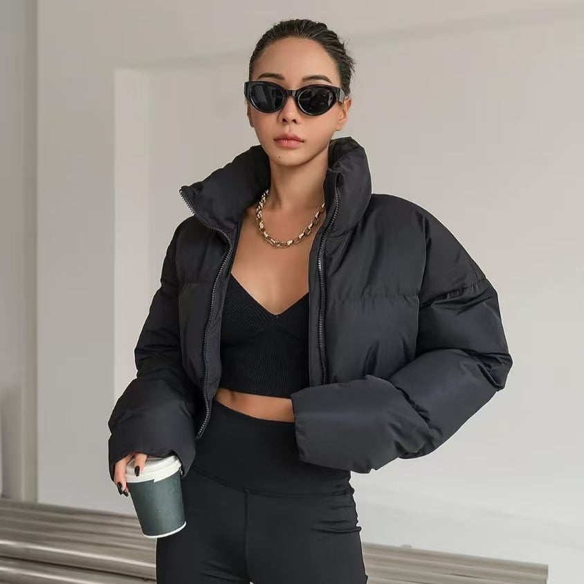Damen nan kurz geschnittene Steppjacke mit hohem Stehkragen, Kordelzugsaum und breitem Rippenbund Echo Archiv