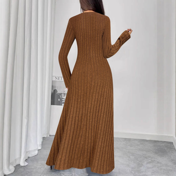 Damen Geripptes Maxi-Strickkleid mit Taillennaht und Knopfleiste Echoarchiv