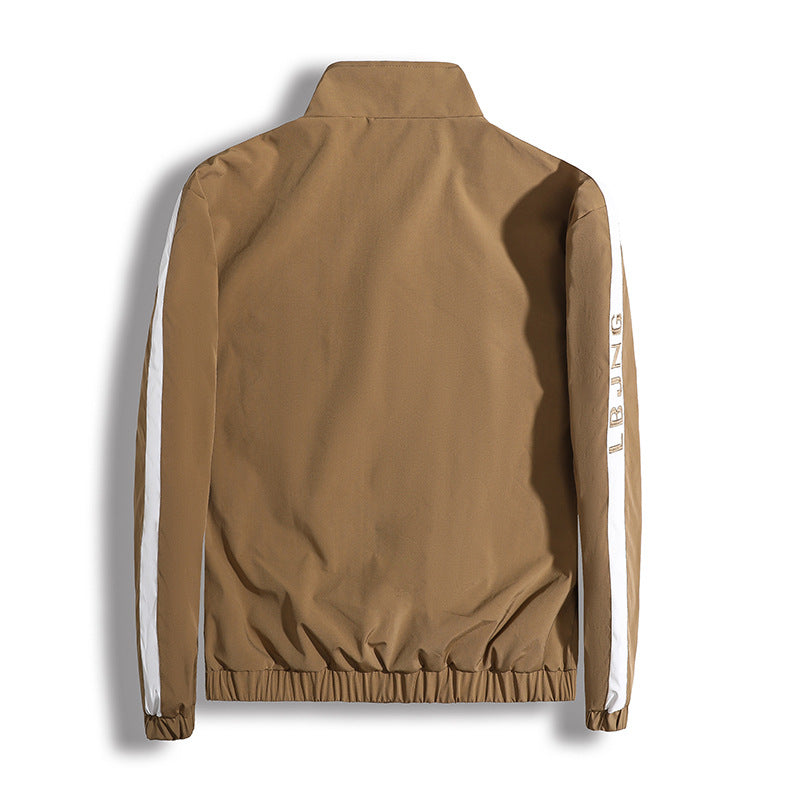 Herren Sportliche Übergangsjacke mit hohem Kragen und modernen geometrischen Akzenten Echo Archiv