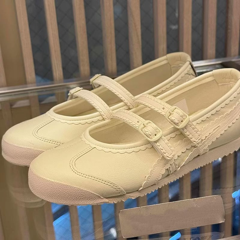 Damen Ballerinas mit verspieltem Riemendesign und hochwertiger Lederoberfläche Echoarchiv