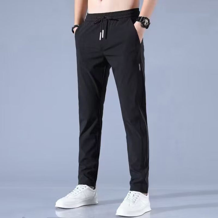 Herren Sportliche Jogginghose mit funktionalem Design Echoarchiv