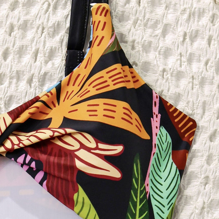 Damen Bademode mit innovativem Cut-Out-Design Echo Archiv