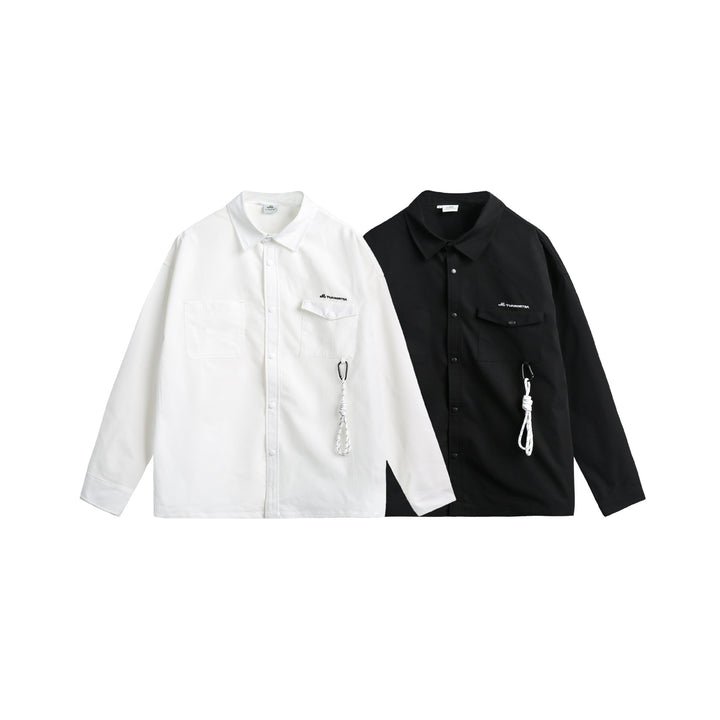 Unisex Overshirtjacke im Utility‑Stil mit Druckknopfleiste und Karabinerdetail Echoarchiv