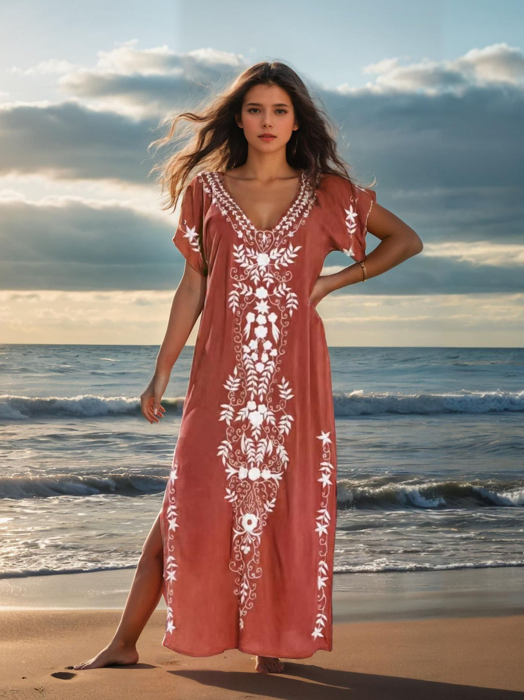 Damen eleganter Strandüberwurf mit filigranem Stickereidesign Echo Archiv