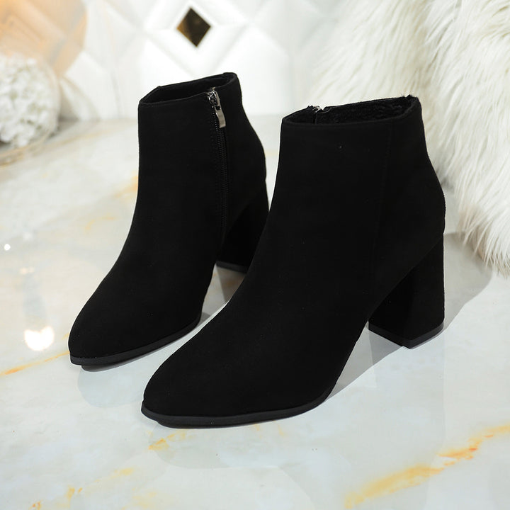 Damen Ankleboots mit Blockabsatz, spitzer Zehenpartie und seitlichem Reißverschluss – Varelle