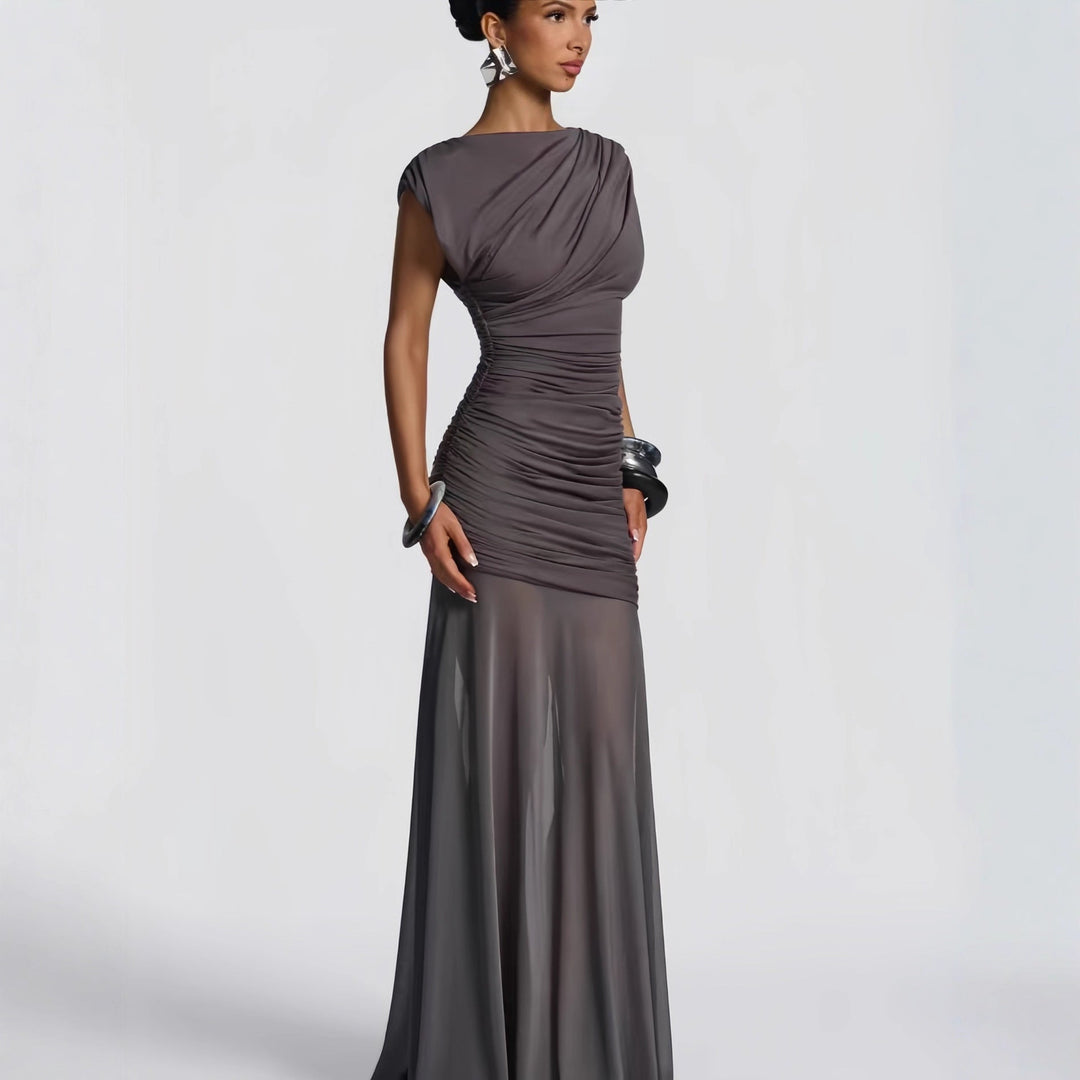 Damen Elegantes und figurbetontes Abendkleid mit Raffungen Echoarchiv