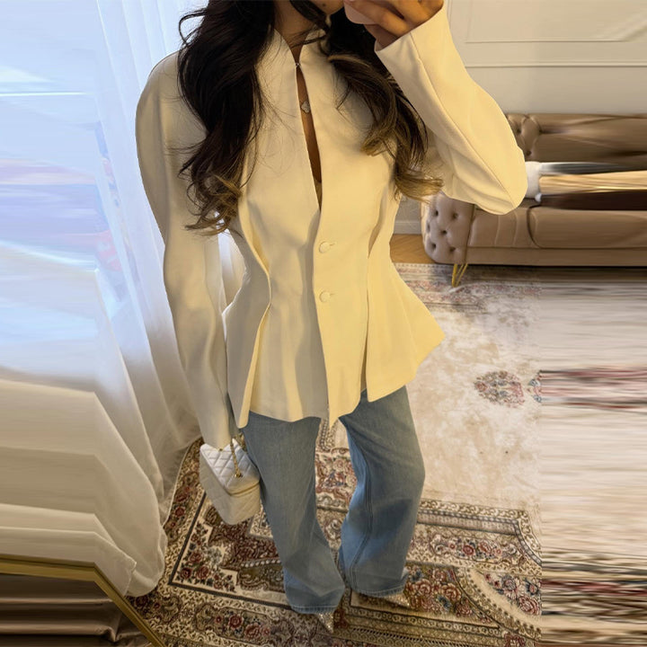 Damen Taillierte kragenlose Blazerjacke mit verdeckter Knopfleiste und figurnahen Abnähern Echo Archiv