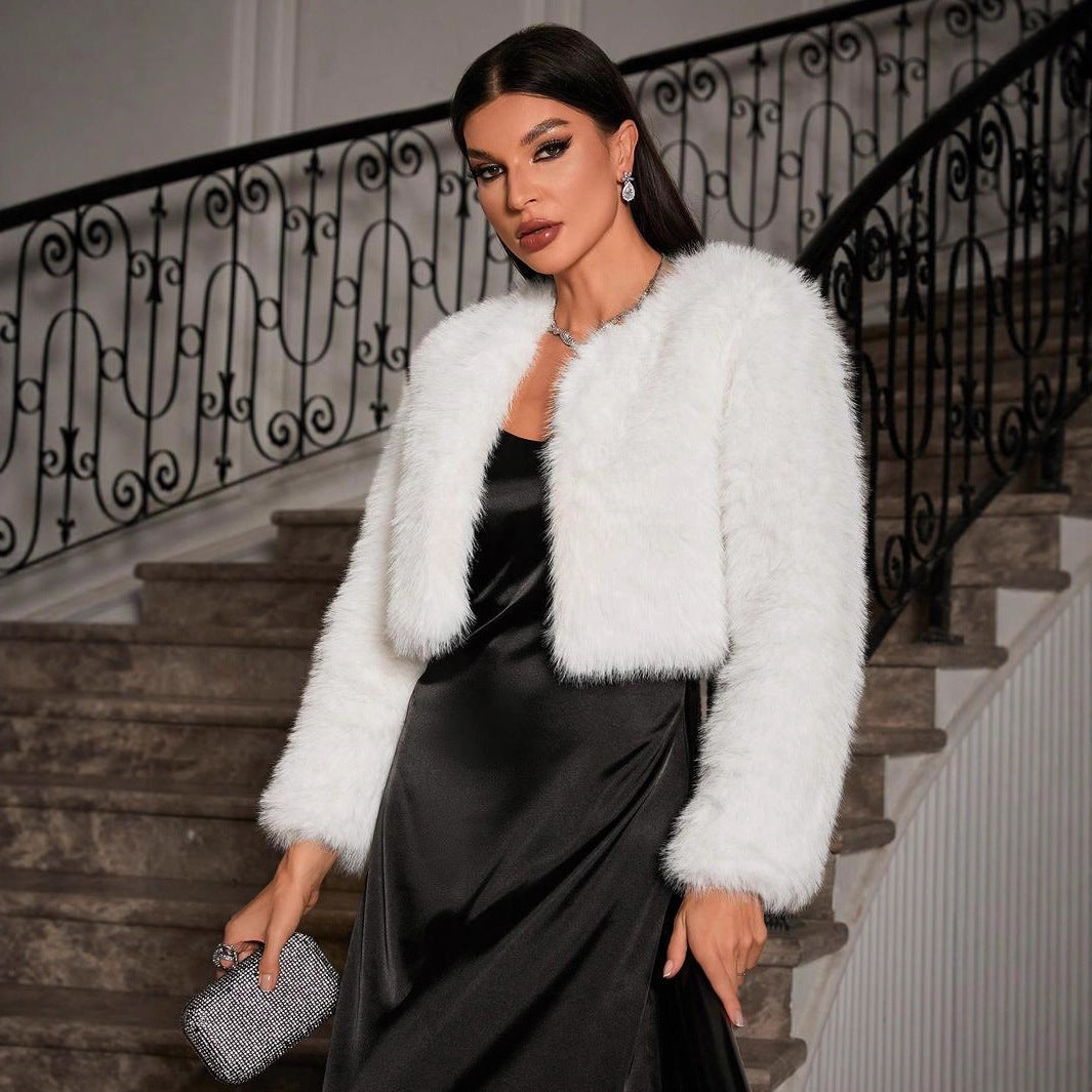 Damen Flauschige Kurzjacke – Célinea